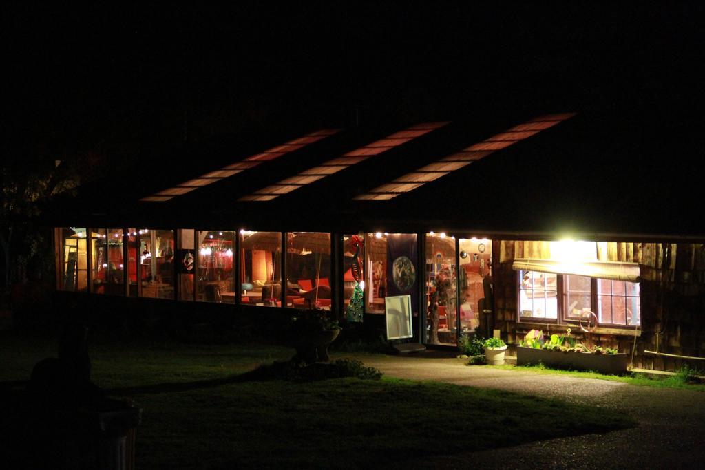 Hobbit Hut Hotel Geyserville Bagian luar foto