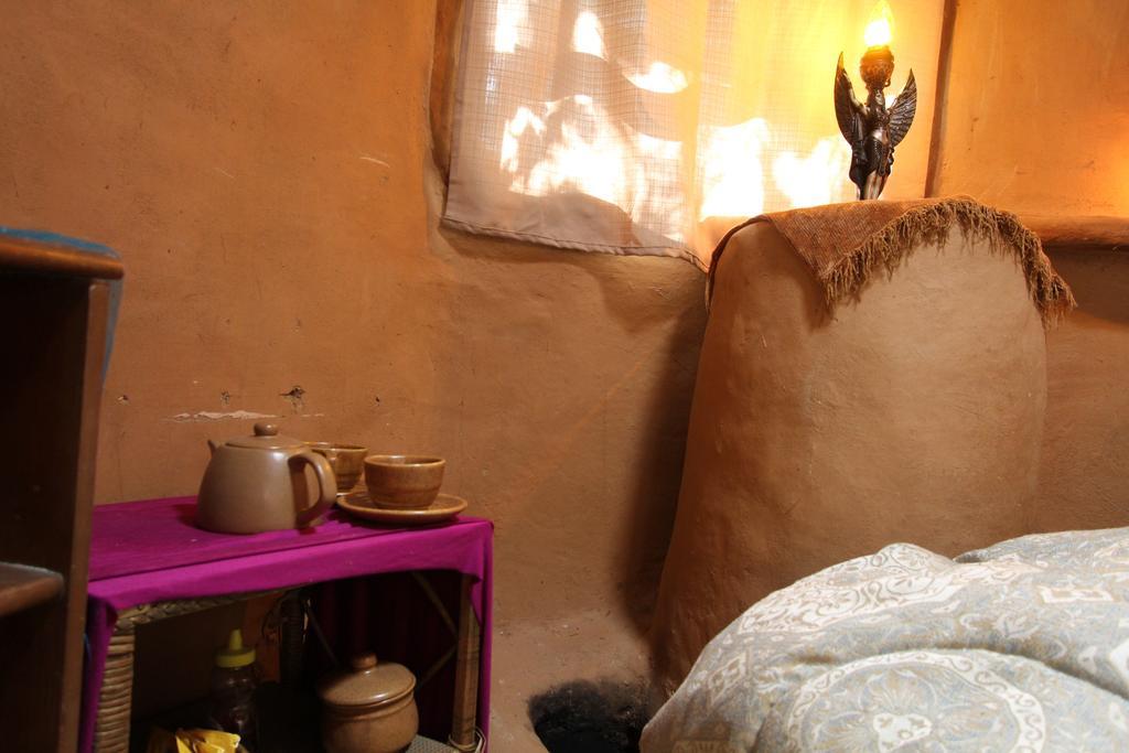 Hobbit Hut Hotel Geyserville Ruang foto