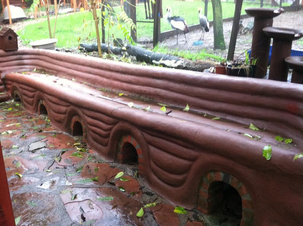 Hobbit Hut Hotel Geyserville Bagian luar foto